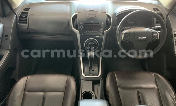 Buy Used Isuzu MU-7 Red Car in Beitbridge in Matabeleland South Buy Used Isuzu MU-7 Red Car in Beitbridge in Matabeleland South