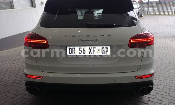 Buy Used Porsche Cayenne White Car in Harare in Harare Buy Used Porsche Cayenne White Car in Harare in Harare
