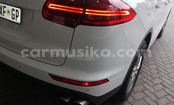 Buy Used Porsche Cayenne White Car in Harare in Harare Buy Used Porsche Cayenne White Car in Harare in Harare