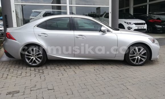 Tenga Tsaru Lexus IS Sirivha Mota in Harare in Harare Tenga Tsaru Lexus IS Sirivha Mota in Harare in Harare
