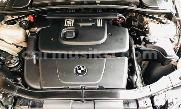 Tenga Tsaru BMW 3–Series Sirivha Mota in Harare in Harare Tenga Tsaru BMW 3–Series Sirivha Mota in Harare in Harare