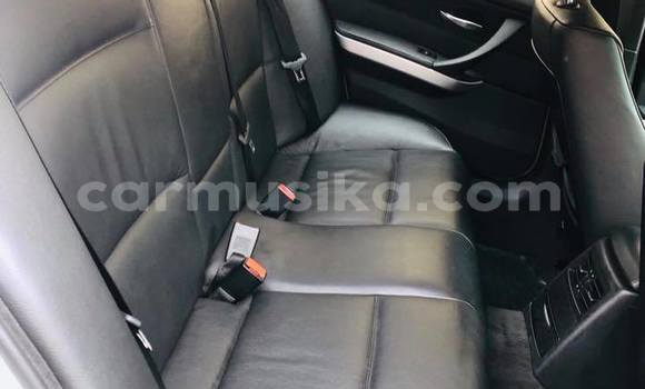 Tenga Tsaru BMW 3–Series Sirivha Mota in Harare in Harare Tenga Tsaru BMW 3–Series Sirivha Mota in Harare in Harare