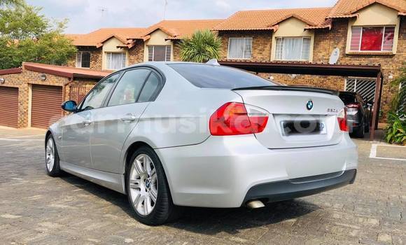 Tenga Tsaru BMW 3–Series Sirivha Mota in Harare in Harare Tenga Tsaru BMW 3–Series Sirivha Mota in Harare in Harare