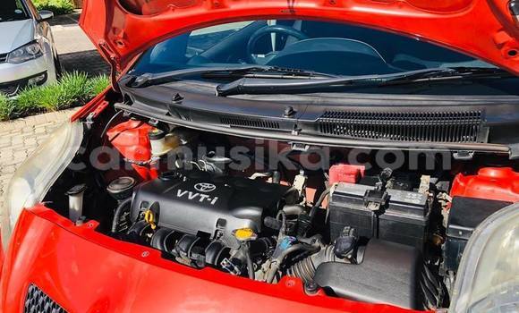 Buy Used Toyota Yaris Red Car in Beitbridge in Matabeleland South Buy Used Toyota Yaris Red Car in Beitbridge in Matabeleland South