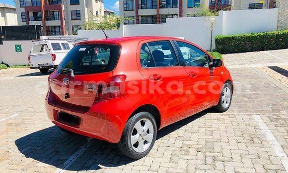 Buy Used Toyota Yaris Red Car in Beitbridge in Matabeleland South Buy Used Toyota Yaris Red Car in Beitbridge in Matabeleland South