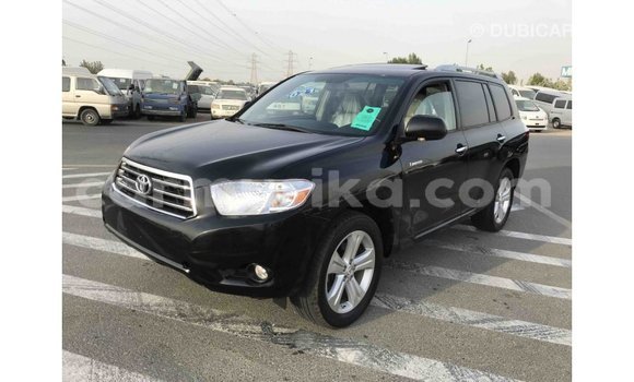 Tenga Imported Toyota Highlander Nhema Mota in Import - Dubai in Harare Tenga Imported Toyota Highlander Nhema Mota in Import - Dubai in Harare