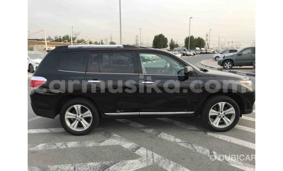 Tenga Imported Toyota Highlander Nhema Mota in Import - Dubai in Harare Tenga Imported Toyota Highlander Nhema Mota in Import - Dubai in Harare