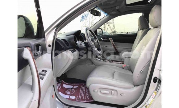 Tenga Imported Toyota Highlander Zvimwe Mota in Import - Dubai in Harare Tenga Imported Toyota Highlander Zvimwe Mota in Import - Dubai in Harare