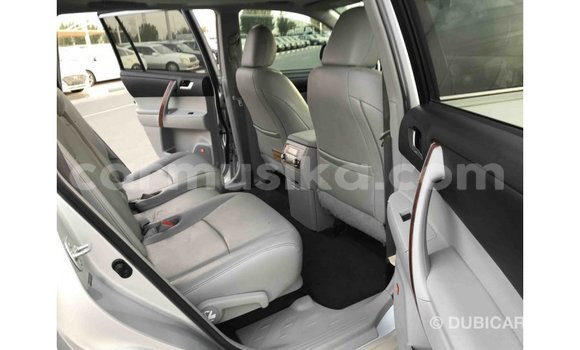 Tenga Imported Toyota Highlander Zvimwe Mota in Import - Dubai in Harare Tenga Imported Toyota Highlander Zvimwe Mota in Import - Dubai in Harare