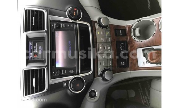 Tenga Imported Toyota Highlander Zvimwe Mota in Import - Dubai in Harare Tenga Imported Toyota Highlander Zvimwe Mota in Import - Dubai in Harare