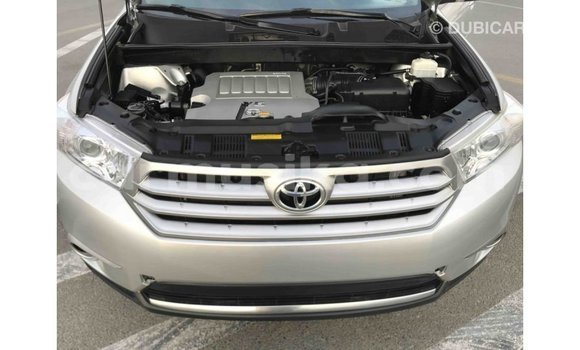 Tenga Imported Toyota Highlander Zvimwe Mota in Import - Dubai in Harare Tenga Imported Toyota Highlander Zvimwe Mota in Import - Dubai in Harare