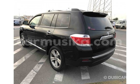 Tenga Imported Toyota Highlander Nhema Mota in Import - Dubai in Harare Tenga Imported Toyota Highlander Nhema Mota in Import - Dubai in Harare