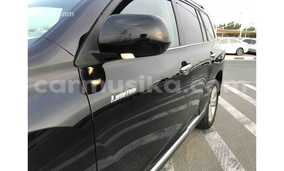Tenga Imported Toyota Highlander Nhema Mota in Import - Dubai in Harare Tenga Imported Toyota Highlander Nhema Mota in Import - Dubai in Harare