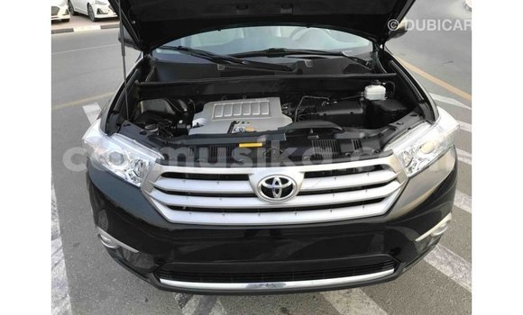 Tenga Imported Toyota Highlander Nhema Mota in Import - Dubai in Harare Tenga Imported Toyota Highlander Nhema Mota in Import - Dubai in Harare