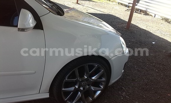 Nunua Ilio tumika Volkswagen Polo Nyeupe Gari ndani ya Beitbridge nchini Matabeleland Kusini Nunua Ilio tumika Volkswagen Polo Nyeupe Gari ndani ya Beitbridge nchini Matabeleland Kusini