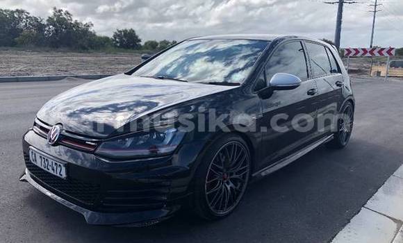 Buy Used Volkswagen Golf R Black Car in Beitbridge in Matabeleland South Buy Used Volkswagen Golf R Black Car in Beitbridge in Matabeleland South