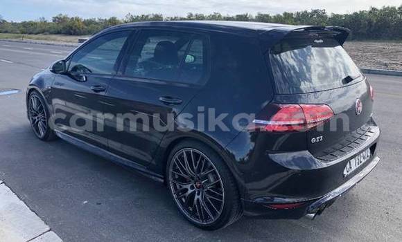 Buy Used Volkswagen Golf R Black Car in Beitbridge in Matabeleland South Buy Used Volkswagen Golf R Black Car in Beitbridge in Matabeleland South