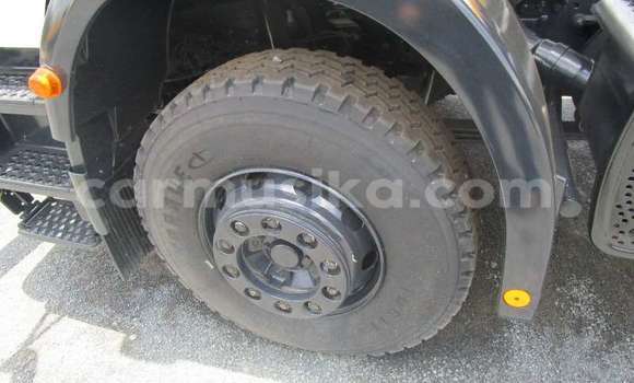 Acheter Occasion Utilitaire Mercedes‒Benz 2628 Blanc à Beitbridge, Matabeleland South Acheter Occasion Utilitaire Mercedes‒Benz 2628 Blanc à Beitbridge, Matabeleland South