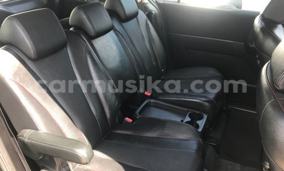 Acheter Occasion Voiture Mazda 5 Noir à Beitbridge, Matabeleland South Acheter Occasion Voiture Mazda 5 Noir à Beitbridge, Matabeleland South