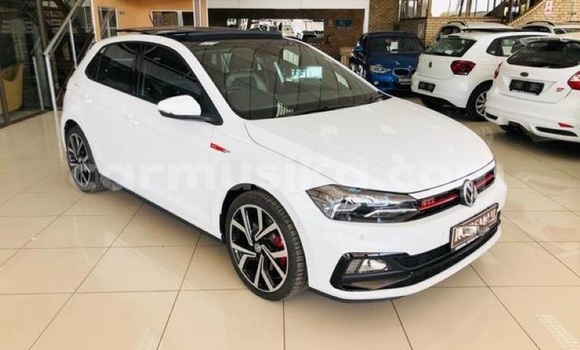 Acheter Occasion Voiture Volkswagen Polo GTI Blanc à Beitbridge, Matabeleland South Acheter Occasion Voiture Volkswagen Polo GTI Blanc à Beitbridge, Matabeleland South