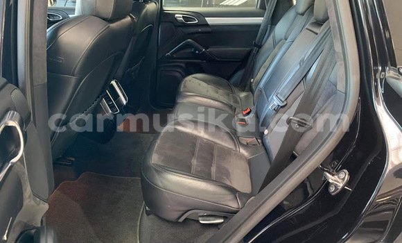 Tenga Tsaru Porsche Cayenne Nhema Mota in Beitbridge in Matabeleland South Tenga Tsaru Porsche Cayenne Nhema Mota in Beitbridge in Matabeleland South