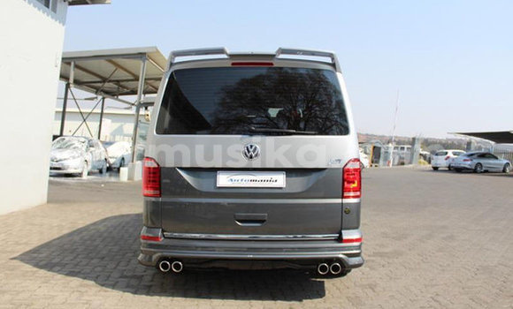 Buy Used Volkswagen Caravelle Silver Car in Beitbridge in Matabeleland South Buy Used Volkswagen Caravelle Silver Car in Beitbridge in Matabeleland South