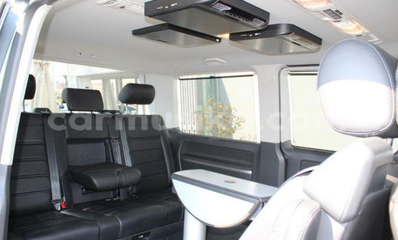 Buy Used Volkswagen Caravelle Silver Car in Beitbridge in Matabeleland South Buy Used Volkswagen Caravelle Silver Car in Beitbridge in Matabeleland South