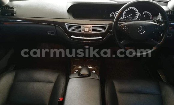 Acheter Occasion Voiture Mercedes‒Benz S–Class Noir à Beitbridge, Matabeleland South Acheter Occasion Voiture Mercedes‒Benz S–Class Noir à Beitbridge, Matabeleland South