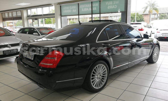 Acheter Occasion Voiture Mercedes‒Benz S–Class Noir à Beitbridge, Matabeleland South Acheter Occasion Voiture Mercedes‒Benz S–Class Noir à Beitbridge, Matabeleland South