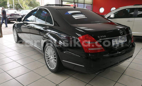 Acheter Occasion Voiture Mercedes‒Benz S–Class Noir à Beitbridge, Matabeleland South Acheter Occasion Voiture Mercedes‒Benz S–Class Noir à Beitbridge, Matabeleland South