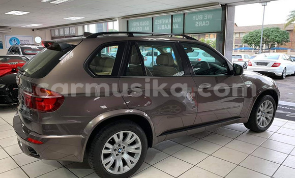 Tenga Tsaru BMW X5 Zvimwe Mota in Beitbridge in Matabeleland South Tenga Tsaru BMW X5 Zvimwe Mota in Beitbridge in Matabeleland South