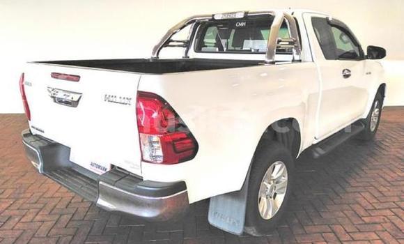 Nunua Ilio tumika Toyota Hilux Nyeupe Gari ndani ya Beitbridge nchini Matabeleland Kusini Nunua Ilio tumika Toyota Hilux Nyeupe Gari ndani ya Beitbridge nchini Matabeleland Kusini