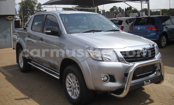 Tenga Tsaru Toyota Hilux Chena Mota in Beitbridge in Matabeleland South Tenga Tsaru Toyota Hilux Chena Mota in Beitbridge in Matabeleland South