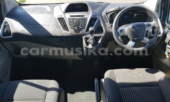 Tenga Tsaru Ford Tourneo Custom Bhuruu Mota in Beitbridge in Matabeleland South Tenga Tsaru Ford Tourneo Custom Bhuruu Mota in Beitbridge in Matabeleland South