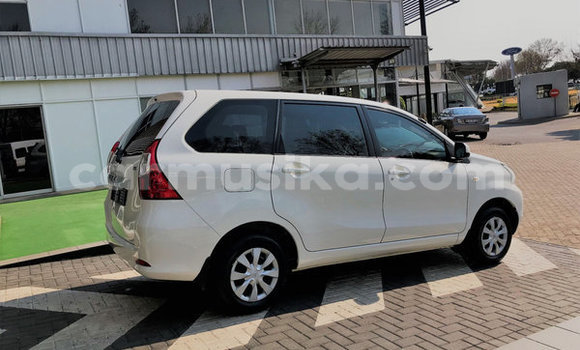 Acheter Occasion Voiture Toyota Avanza Blanc à Beitbridge, Matabeleland South Acheter Occasion Voiture Toyota Avanza Blanc à Beitbridge, Matabeleland South