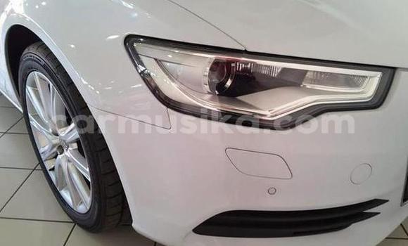 Acheter Occasion Voiture Audi A6 Blanc à Beitbridge, Matabeleland South Acheter Occasion Voiture Audi A6 Blanc à Beitbridge, Matabeleland South