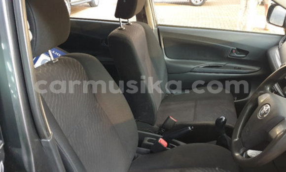 Nunua Ilio tumika Toyota Avanza Fedha Gari ndani ya Beitbridge nchini Matabeleland Kusini Nunua Ilio tumika Toyota Avanza Fedha Gari ndani ya Beitbridge nchini Matabeleland Kusini