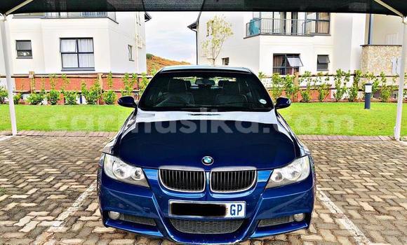 Tenga Tsaru BMW 3–Series Bhuruu Mota in Beitbridge in Matabeleland South Tenga Tsaru BMW 3–Series Bhuruu Mota in Beitbridge in Matabeleland South