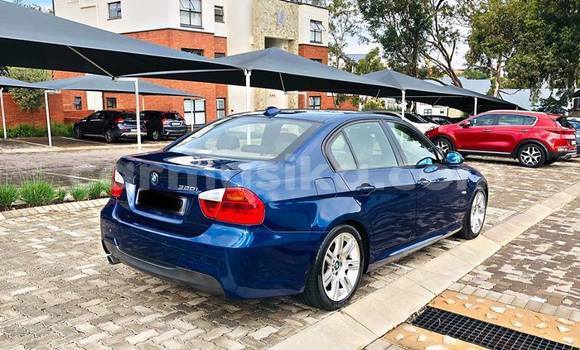 Tenga Tsaru BMW 3–Series Bhuruu Mota in Beitbridge in Matabeleland South Tenga Tsaru BMW 3–Series Bhuruu Mota in Beitbridge in Matabeleland South