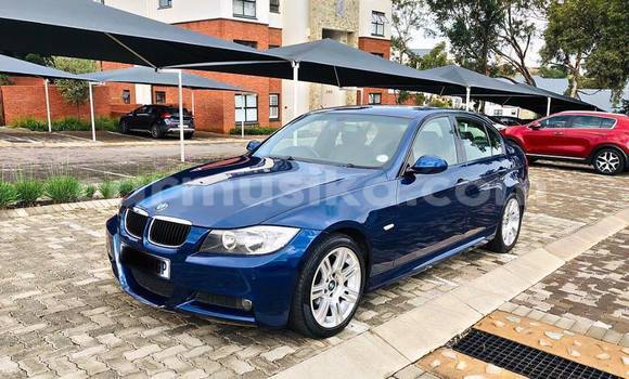 Tenga Tsaru BMW 3–Series Bhuruu Mota in Beitbridge in Matabeleland South Tenga Tsaru BMW 3–Series Bhuruu Mota in Beitbridge in Matabeleland South
