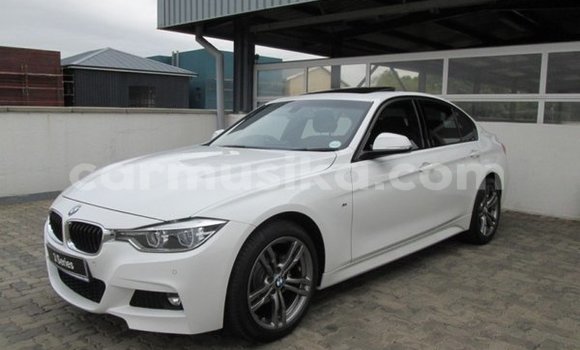 Buy Used BMW 3–Series White Car in Beitbridge in Matabeleland South Buy Used BMW 3–Series White Car in Beitbridge in Matabeleland South