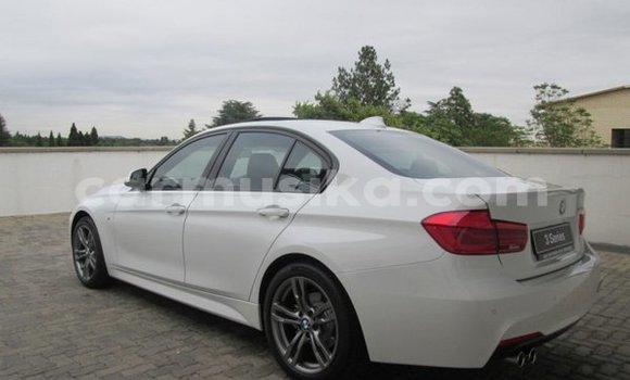 Buy Used BMW 3–Series White Car in Beitbridge in Matabeleland South Buy Used BMW 3–Series White Car in Beitbridge in Matabeleland South