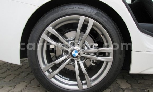 Buy Used BMW 3–Series White Car in Beitbridge in Matabeleland South Buy Used BMW 3–Series White Car in Beitbridge in Matabeleland South
