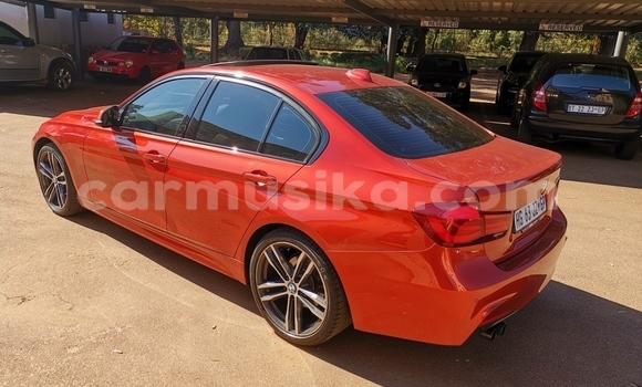 Acheter Occasion Voiture BMW 321 Rouge à Beitbridge, Matabeleland South Acheter Occasion Voiture BMW 321 Rouge à Beitbridge, Matabeleland South
