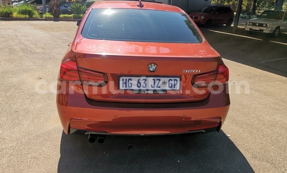 Acheter Occasion Voiture BMW 321 Rouge à Beitbridge, Matabeleland South Acheter Occasion Voiture BMW 321 Rouge à Beitbridge, Matabeleland South