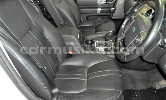 Acheter Occasion Voiture Land Rover Discovery Blanc à Beitbridge, Matabeleland South Acheter Occasion Voiture Land Rover Discovery Blanc à Beitbridge, Matabeleland South