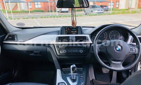 Buy Used BMW 3–Series White Car in Beitbridge in Matabeleland South Buy Used BMW 3–Series White Car in Beitbridge in Matabeleland South