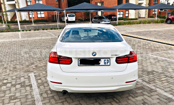 Buy Used BMW 3–Series White Car in Beitbridge in Matabeleland South Buy Used BMW 3–Series White Car in Beitbridge in Matabeleland South