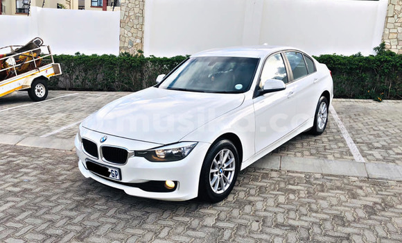Buy Used BMW 3–Series White Car in Beitbridge in Matabeleland South Buy Used BMW 3–Series White Car in Beitbridge in Matabeleland South