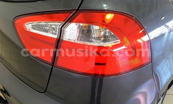 Acheter Occasion Voiture Kia Rio Gris à Beitbridge, Matabeleland South Acheter Occasion Voiture Kia Rio Gris à Beitbridge, Matabeleland South